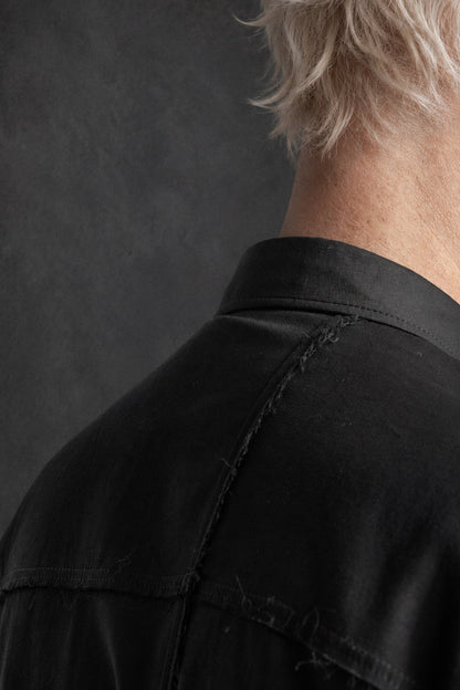 eigensinnig wien | Zinken | Schwarzes Designer-Herrenhemd aus hochwertiger Baumwolle
