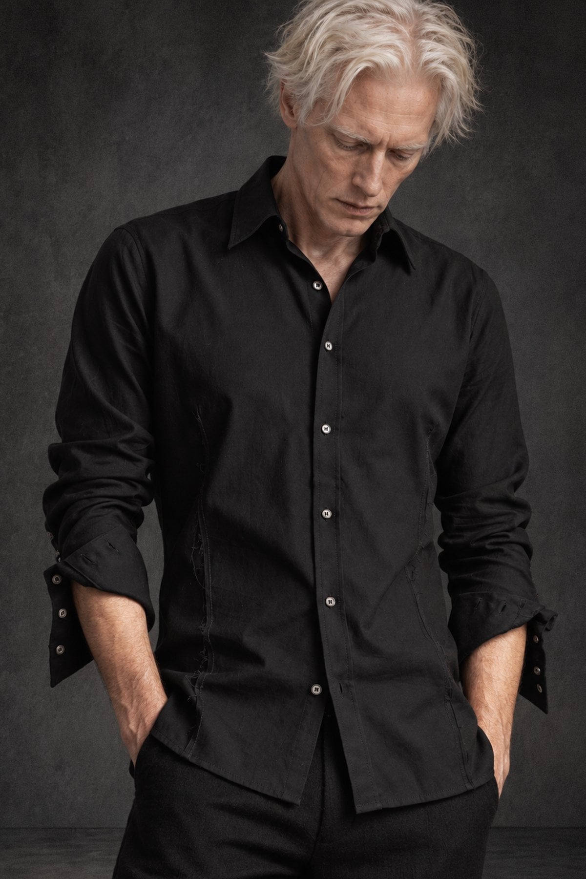 eigensinnig wien | Zinken | Schwarzes Designer-Herrenhemd aus hochwertiger Baumwolle