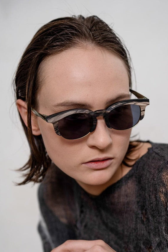Rigards Eyewear | RG0312  | Extravagante Sonnenbrille für Damen aus Horn in braun
