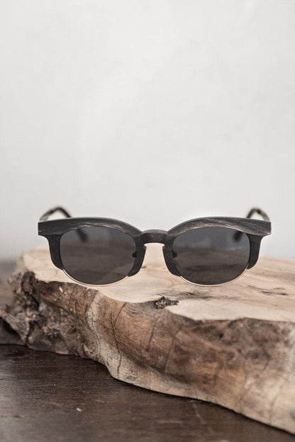 Rigards Eyewear | RG0312  | Extravagante Sonnenbrille für Damen aus Horn in braun