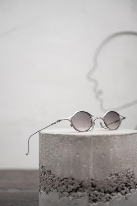 Rigards Eyewear | RG2003 | Rare Sonnenbrille aus Edelstahl-Titanlegierung in mattsilber