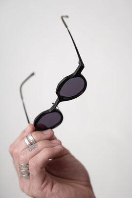 Rigards | RG1094 | Unkonventionelle Sonnenbrille aus Horn in schwarz