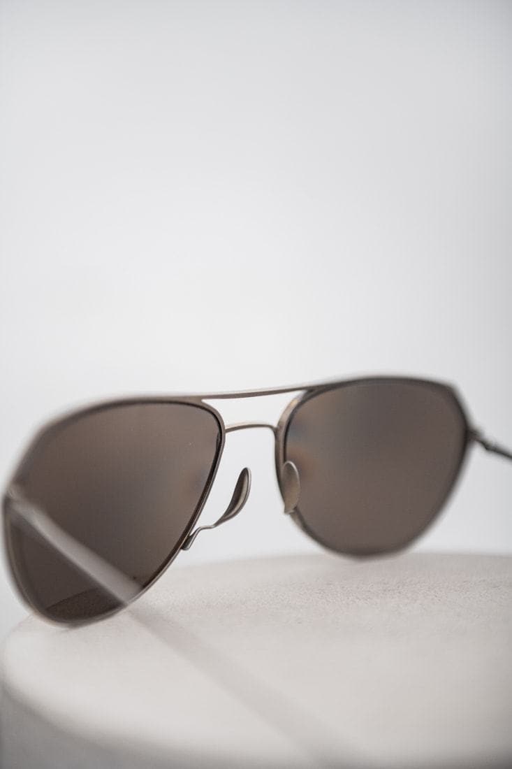 Rigards x Geoffrey B. Small | RG1979GBS | Außergewöhnliche Piloten-Sonnenbrille aus Vintage Titanium in braun