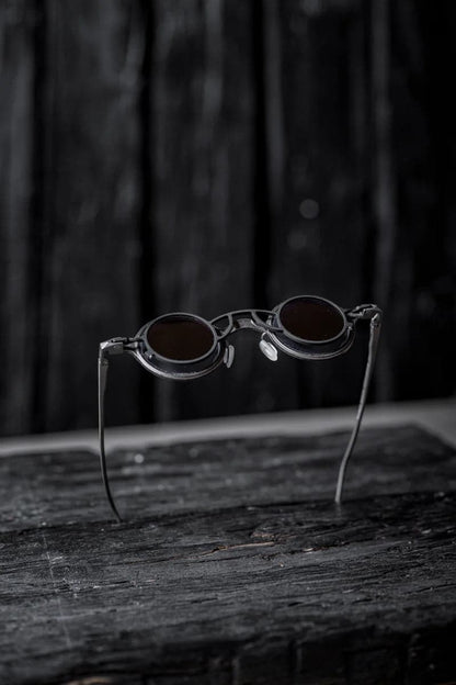 Rigards x Ziggy Chen | RG1911CU | Extravagante, runde Metall Sonnenbrille mit Clip On für Damen und Herren in grau/schwarz