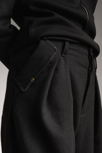 eigensinnig wien | SonEgo | Sartorialer Damen-Hosenanzug aus italienischer Luxuswolle mit Bundfaltenhose