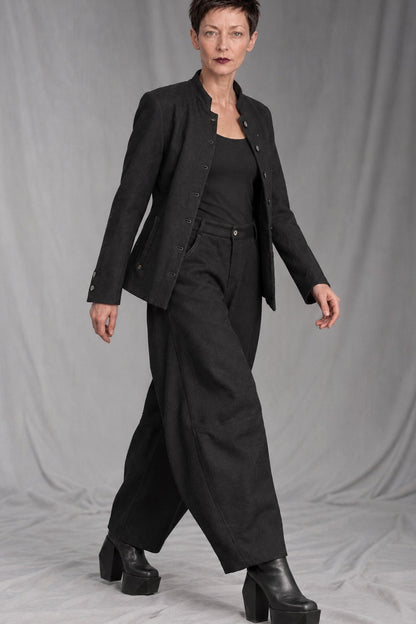 eigensinnig wien | SonNin | Women’s Designer Suit with Barrel-Leg Pants in Luxury Wool