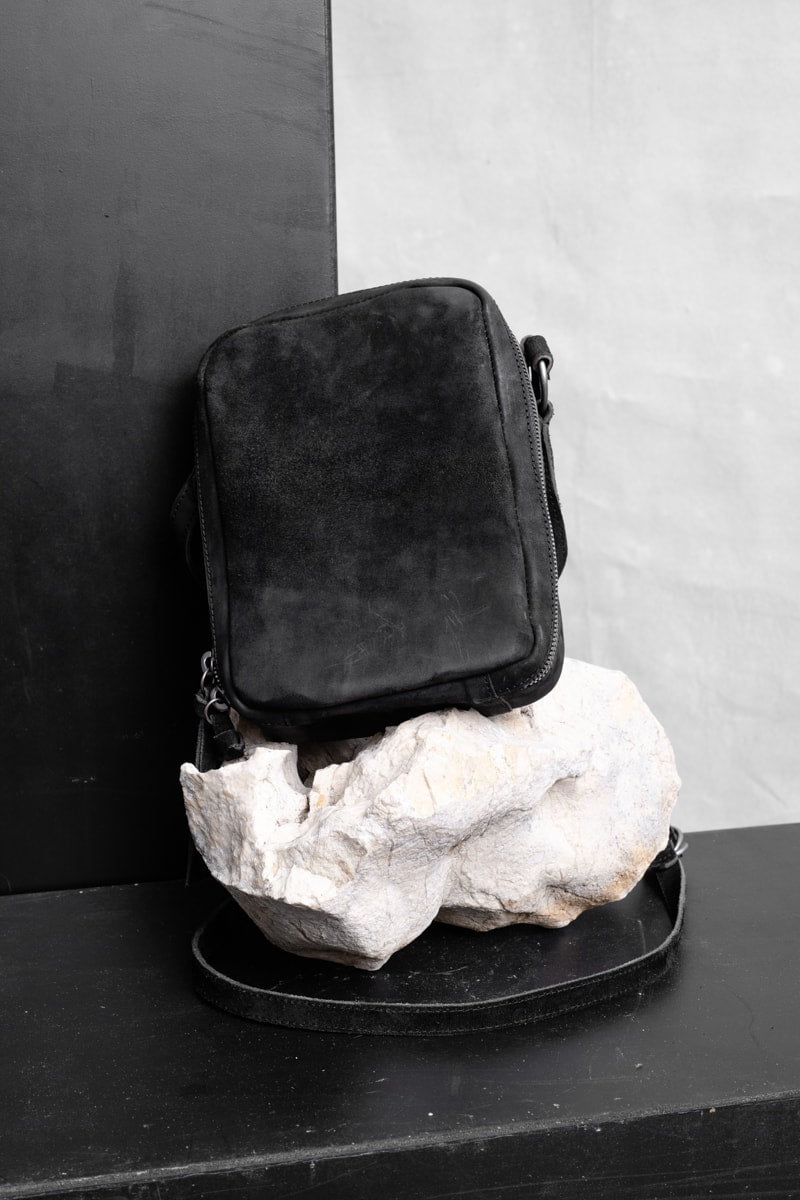 Black leather crossbody bag Tagliovivo