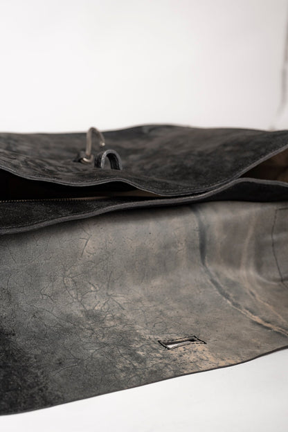 Tagliovivo | Doctor Hand Bag | Designer Messenger Bag aus Leder in Schwarz