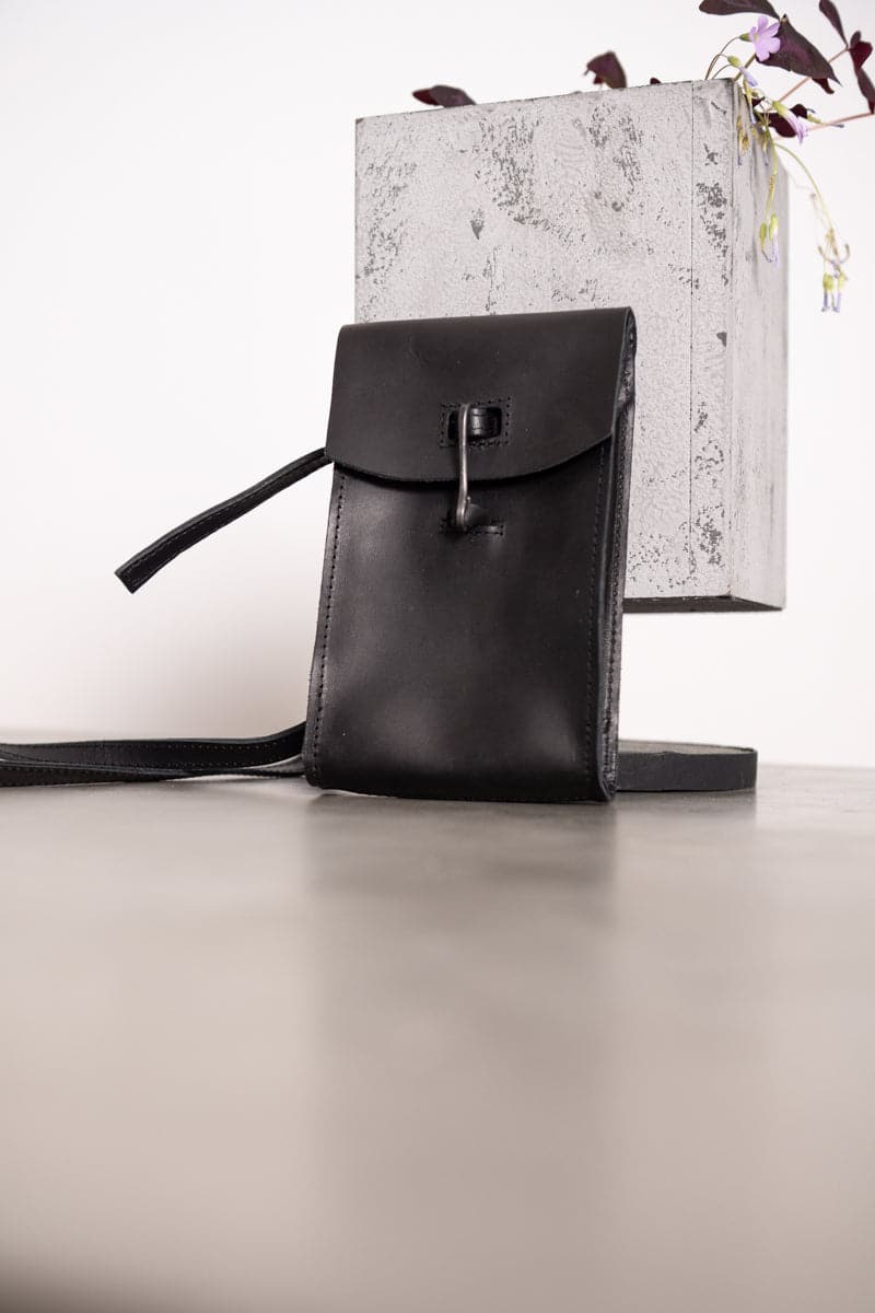 Tagliovivo | Pouch | Leatherbag black