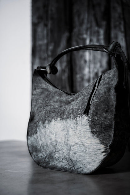 Tagliovivo | Soft Shoulder Bag | Großer Lederbeutel aus grauem Leder