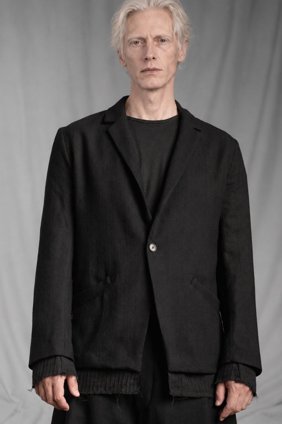 eigensinnig wien | Vincent | Extravagant Black Designer Blazer in Italian Luxury Wool by Faliero Sarti