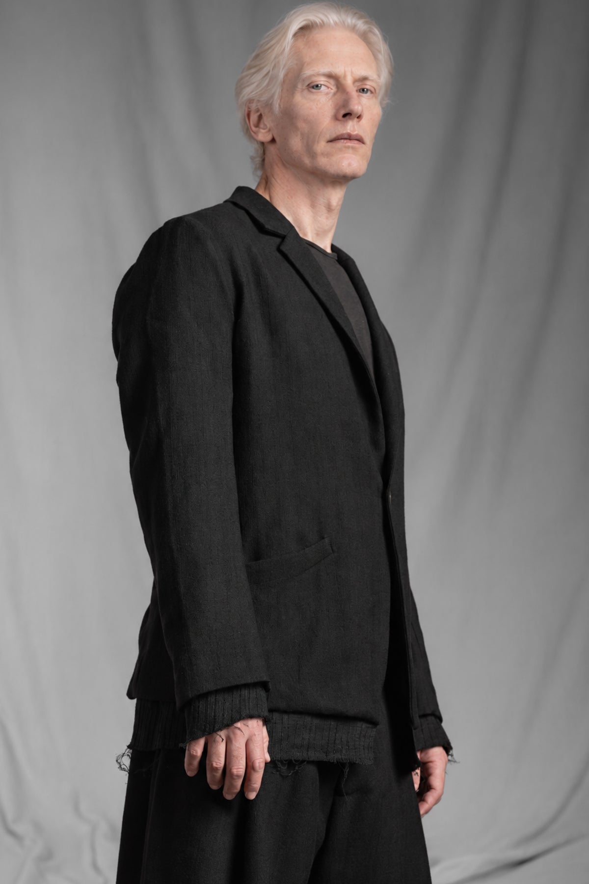 eigensinnig wien | Vincent | Extravagant Black Designer Blazer in Italian Luxury Wool by Faliero Sarti