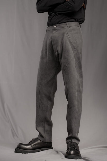 eigensinnig wien | Walking Man | Avantgardistische Cold Dyed Rigid Denim Hose für Herren in Moosgrau